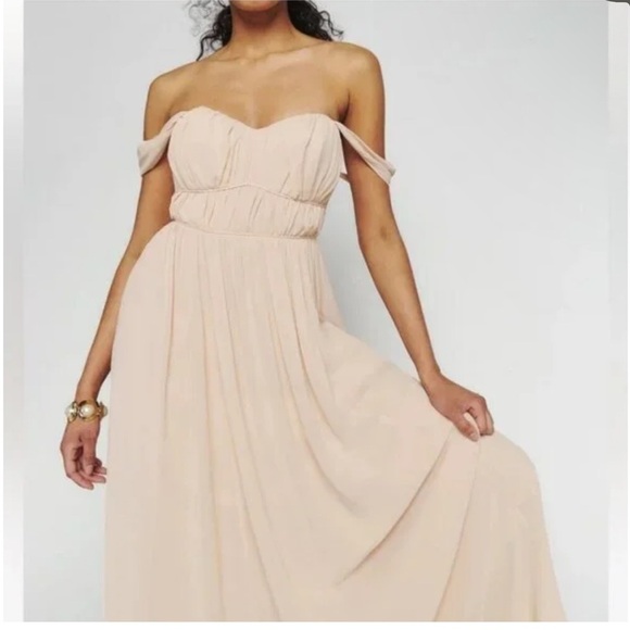 Reformation Jayde Maxi Dress in Prosecco - Picture 2 of 4